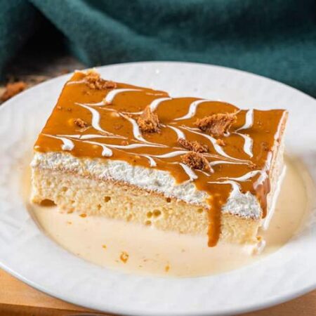 tres leches cake lotus-min